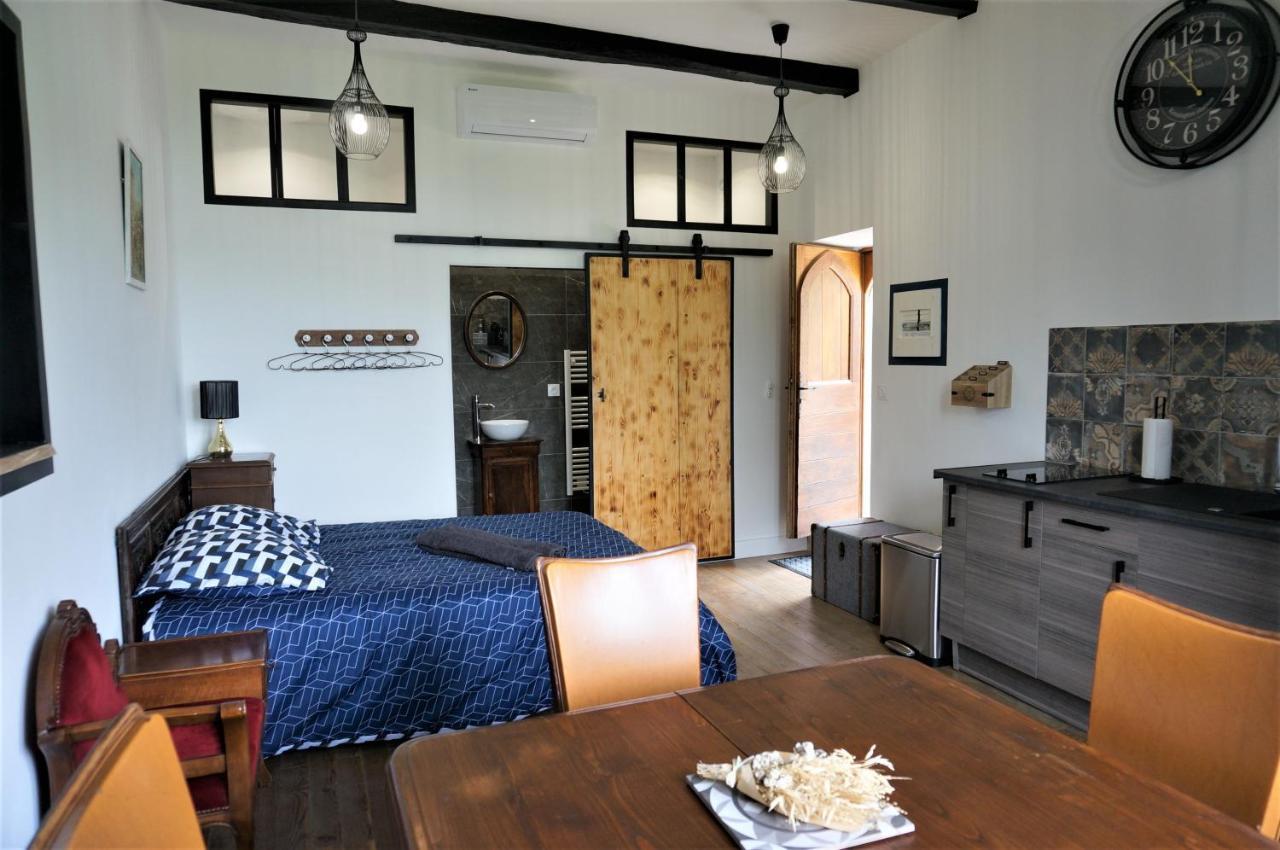 Gite Du Tourneur Studio Au Coeur De Saint Cirq Екстериор снимка